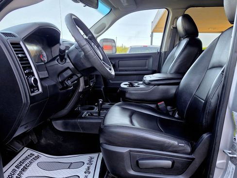 Used 2014 RAM 3500 Tradesman w/ Chrome Appearance Group AWD/4WD image 30