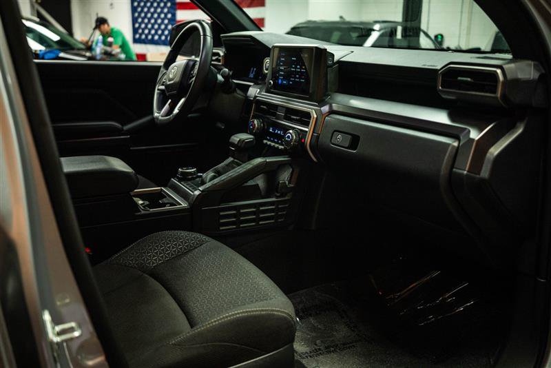 Used 2026 Toyota 4Runner SR5 AWD/4WD image 13
