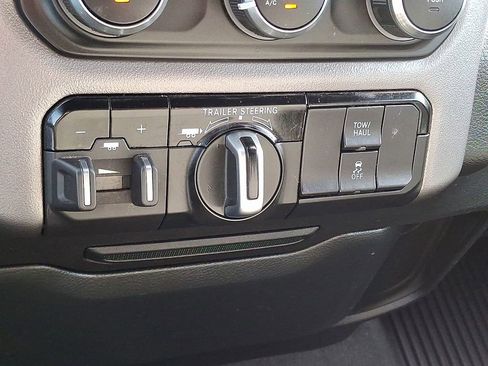 Used 2022 RAM 1500 Big Horn w/ Trailer Tow Group image 23