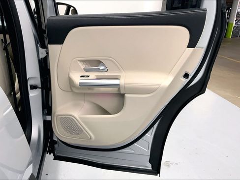Certified 2023 Mercedes-Benz GLA 250 image 12