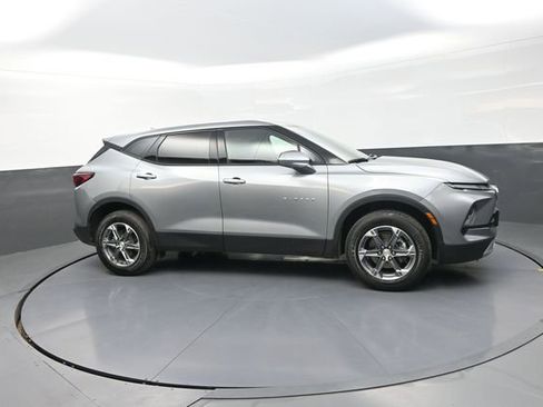 Used 2025 Chevrolet Blazer LT image 29