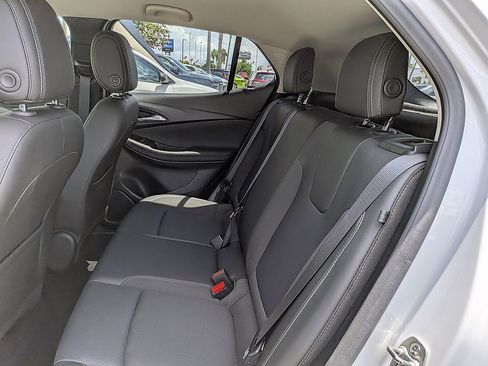 Certified 2024 Buick Encore GX Preferred FWD image 35