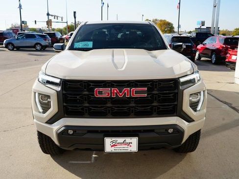 New 2026 GMC Canyon Elevation w/ Convenience Package image 29