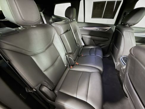 Used 2024 Cadillac XT6 Luxury image 36