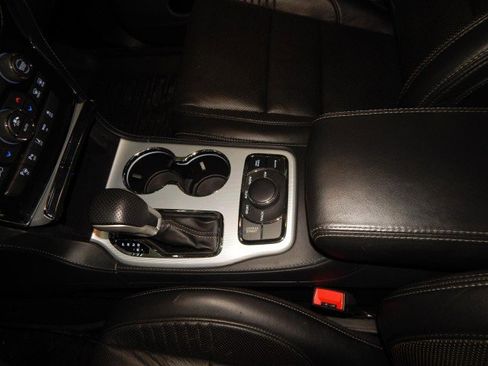 Used 2021 Jeep Grand Cherokee SRT image 19