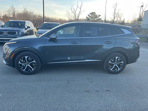 Certified 2024 Kia Sportage EX image 6