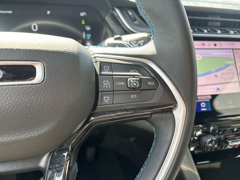 Used 2022 Jeep Grand Cherokee Trailhawk w/ Advanced Protech Group II image 12