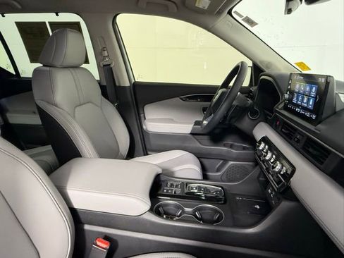 Used 2025 Honda Pilot EX-L image 48