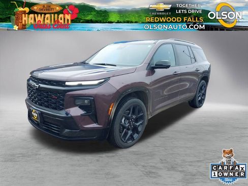 Used 2024 Chevrolet Traverse RS image 1