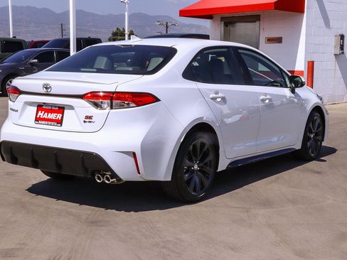 Used 2026 Toyota Corolla SE FWD image 7