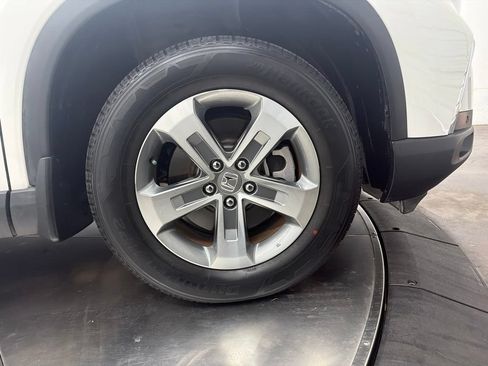 Used 2024 Honda Pilot EX-L image 9