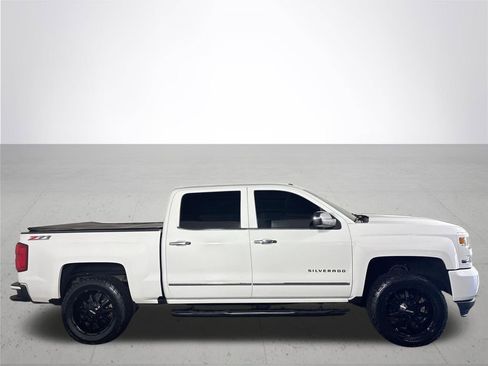 Used 2017 Chevrolet Silverado 1500 LTZ Z71 w/ LTZ Plus Package image 5