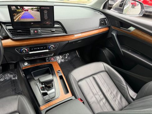 Used 2023 Audi Q5 2.0T Premium w/ Convenience Package AWD/4WD image 43