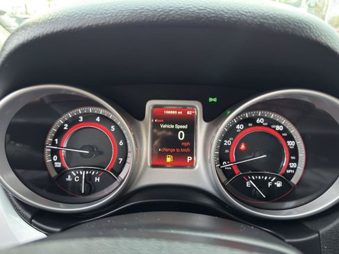 Used 2020 Dodge Journey SE w/ Blacktop Package FWD image 22