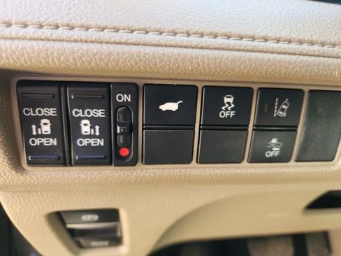 Used 2019 Honda Odyssey EX-L image 30