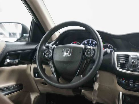 Used 2017 Honda Accord LX image 15