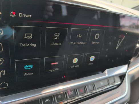 Used 2024 GMC Sierra 1500 SLT image 39