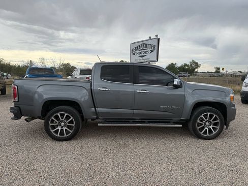 Used 2022 GMC Canyon Denali AWD/4WD image 11