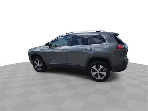 Used 2019 Jeep Cherokee Limited w/ Luxury Group image 6
