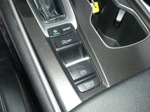 Used 2021 Honda Accord Sport image 37