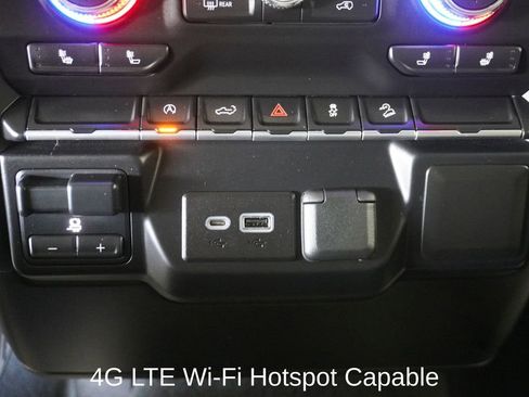 Used 2021 GMC Sierra 1500 SLE w/ X31 Off-Road Package image 17