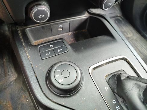 Used 2019 Ford Ranger XL w/ Equipment Group 101A Mid AWD/4WD image 16