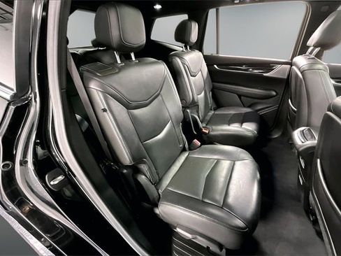 Used 2020 Cadillac XT6 Premium Luxury image 25