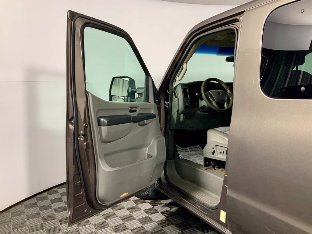 Used 2012 Nissan NV 3500 SV w/ Technology Pkg RWD image 19