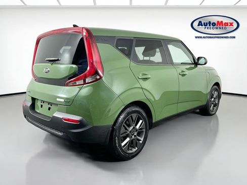 Used 2021 Kia Soul EX image 2