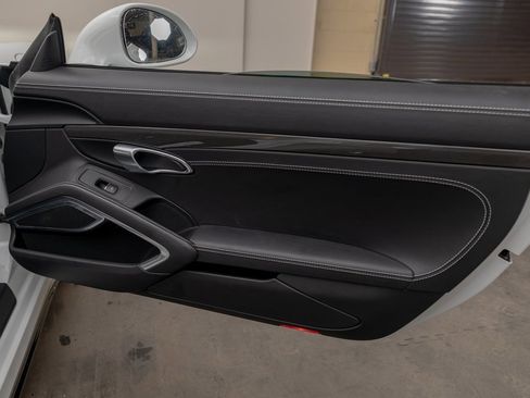 Used 2019 Porsche 911 Turbo S image 28