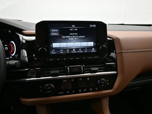 Certified 2023 Nissan Pathfinder Platinum image 16