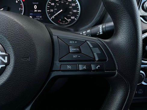 Used 2025 Nissan Sentra S image 30