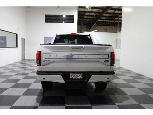 Used 2017 Ford F150 Platinum w/ Equipment Group 701A Luxury image 5