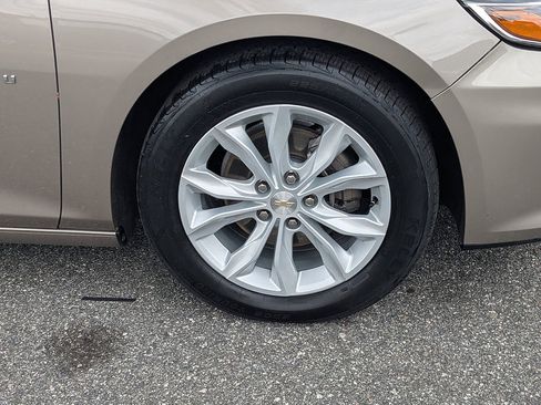 Used 2025 Chevrolet Malibu LT FWD image 13