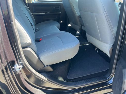 Used 2015 RAM 1500 Express AWD/4WD image 30
