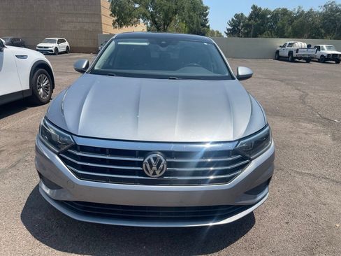 Used 2020 Volkswagen Jetta SEL FWD image 2