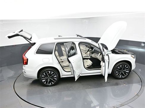 New 2026 Volvo XC90 B6 Ultra image 50