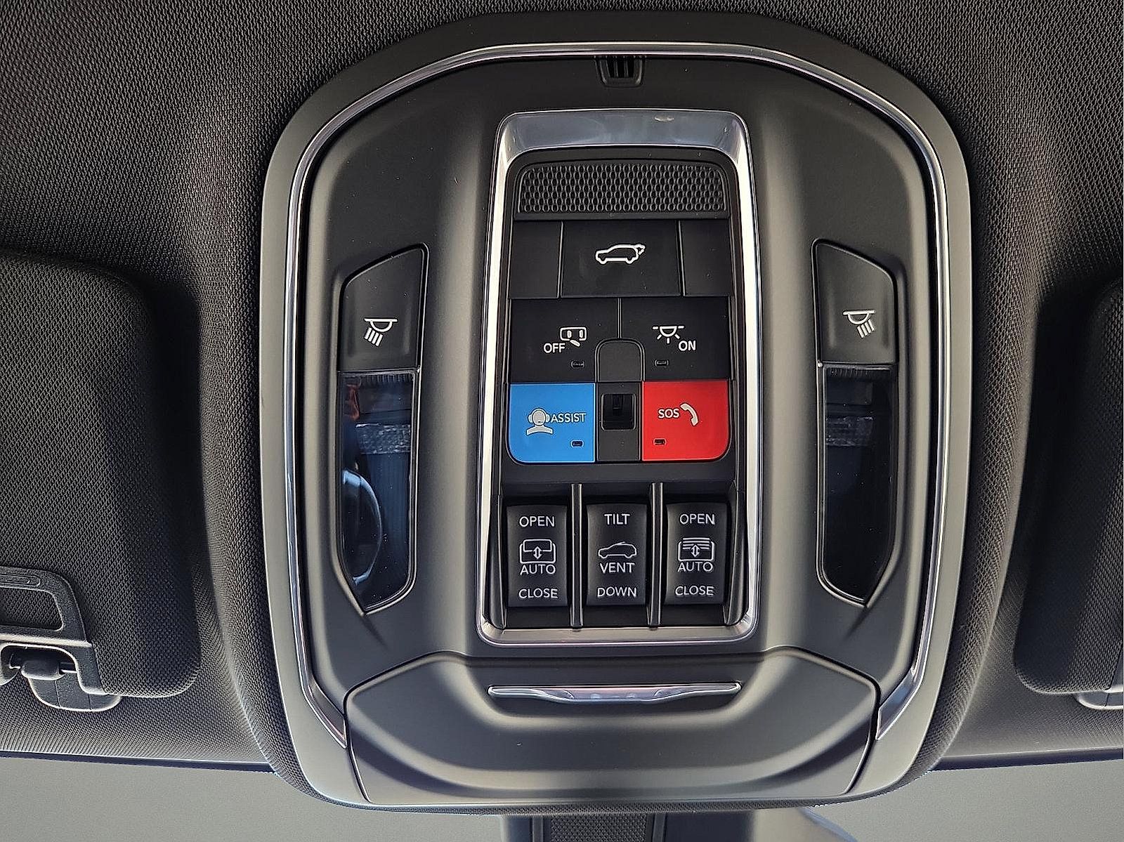 New 2027 Jeep Grand Cherokee Limited AWD/4WD image 21