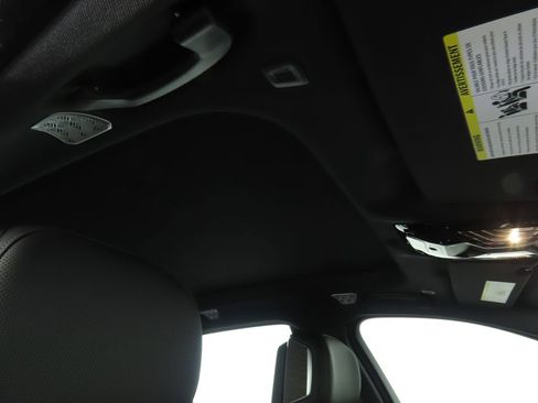 New 2026 BMW i7 xDrive60 image 17