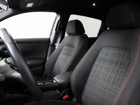 Used 2023 Honda HR-V Sport image 11