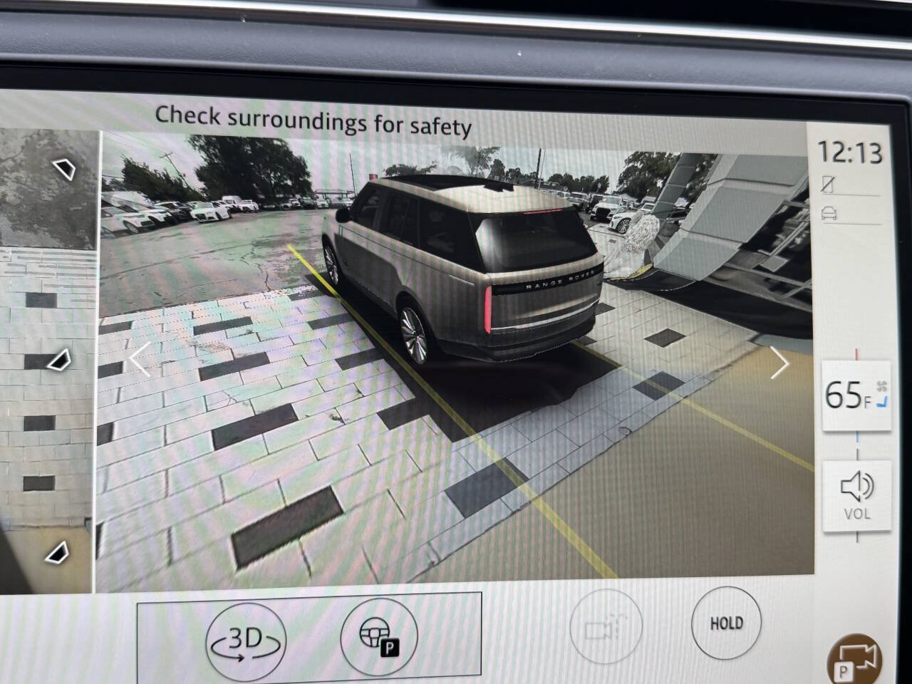 Used 2025 Land Rover Range Rover SE AWD/4WD image 32