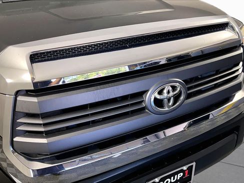 Used 2015 Toyota Tundra SR5 w/ SR5 Upgrade Package RWD image 25