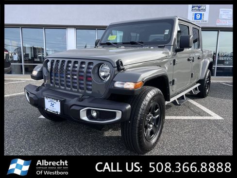 Used 2022 Jeep Gladiator Sport image 1