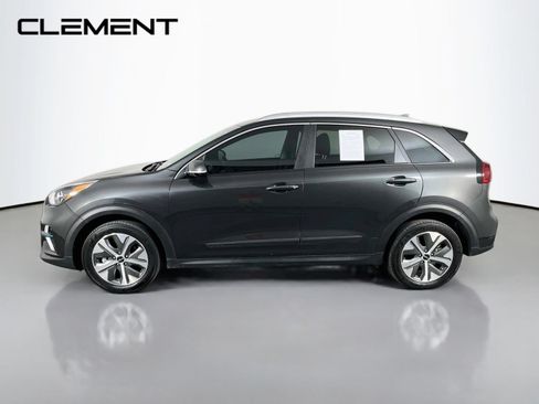 Used 2022 Kia Niro EX w/ Cold Weather Package FWD image 5