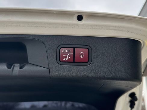 Used 2021 Mercedes-Benz GLC 43 AMG 4MATIC image 24