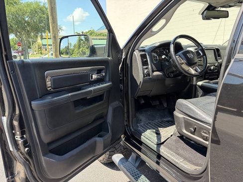Used 2018 RAM 2500 Laramie w/ Sport Appearance Group AWD/4WD image 42