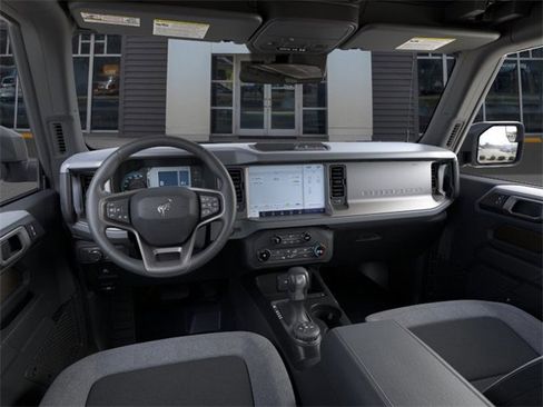 New 2025 Ford Bronco 2-Door image 9