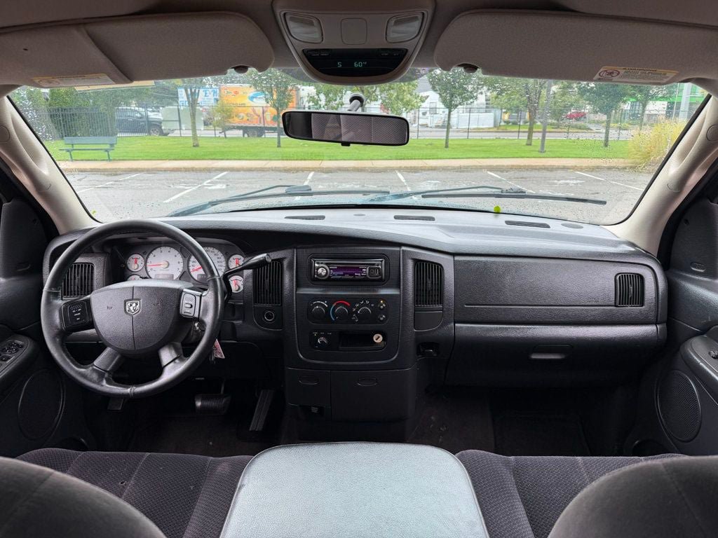 Used 2004 Dodge Ram 1500 Truck SLT w/ Sport Appearance Group AWD/4WD image 3