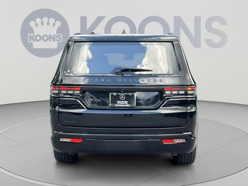Used 2022 Jeep Grand Wagoneer Series II AWD/4WD image 10
