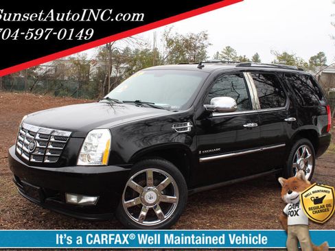Used 2009 Cadillac Escalade AWD image 1